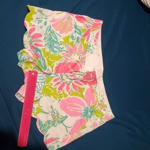 Lilly Pulitzer buttercup shorts